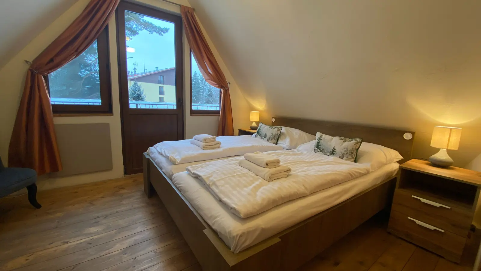 A double bedroom in Chalet Green Park